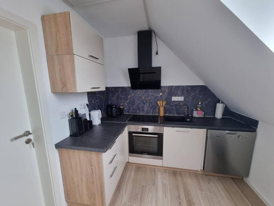 New & Modern Apartment Near Duesseldorf Вилих Екстериор снимка
