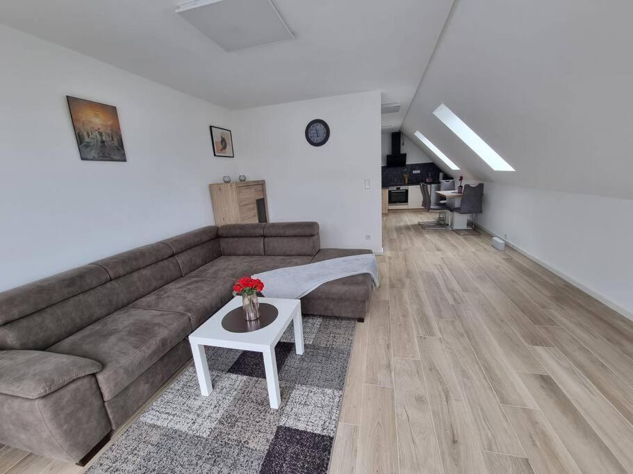 New & Modern Apartment Near Duesseldorf Вилих Екстериор снимка